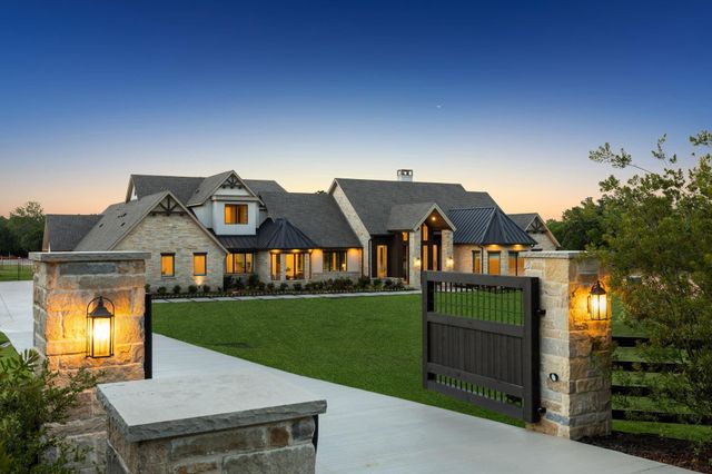 500 E Bob Jones Rd — Wm Phillips