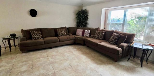 3204 Seaboard Dr — Springridge Add