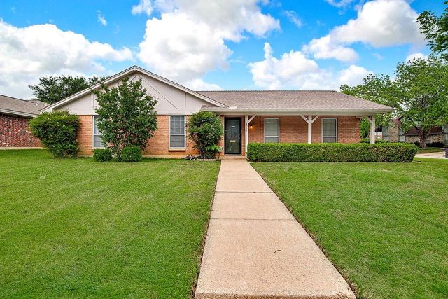 4053 Glenbrook Dr — Meadow Creek Add