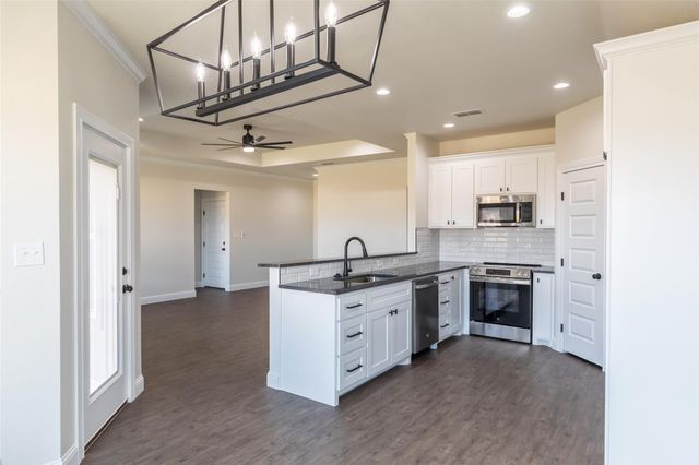 7638 Hudson Way — Carriage Hills