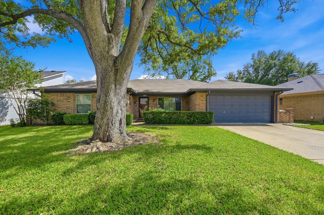 1100 Purdue Dr — Meadow Park Estates Add
