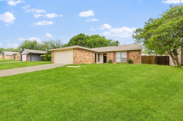 809 Levelland Dr — Matlock Manor Add