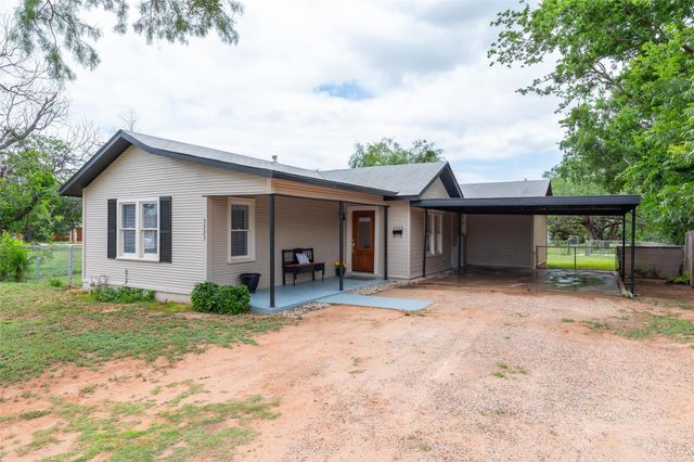 3325 Russell