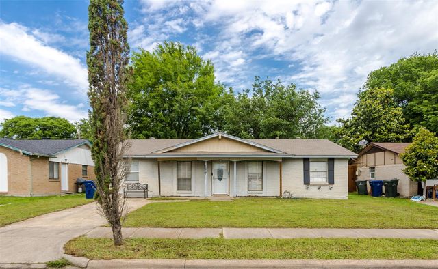 1217 Greencove Dr — Shorehaven 07