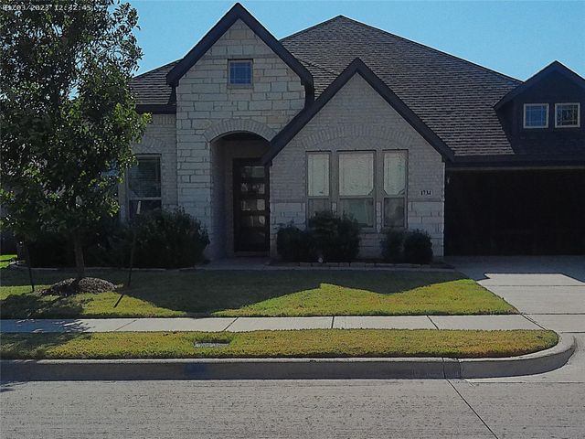 1734 Summer Ln — Parkside North