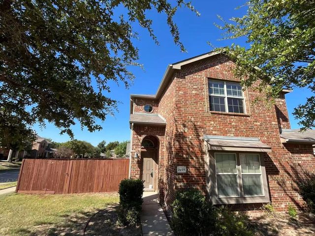 2201 Preston Ln — waterside