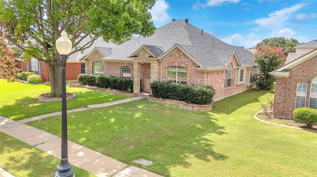 10809 River Oaks Dr — RIDGEVIEW VILLAS (CPL), BLK D, LOT 10