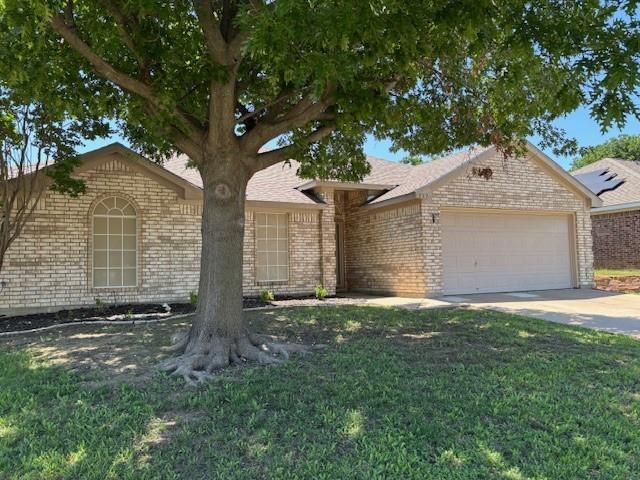 557 Marybeth Dr — Elk Ridge Estates