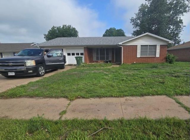 4208 Kingsbury Dr — Fountain Park 1b