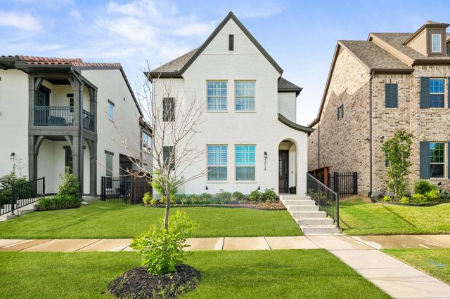 3919 Honeycutt Dr — Fields