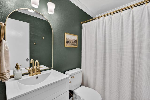 1111 Old Knoll Dr — Wyndham Estates Ph II