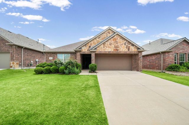 3905 Blessington Dr — Rivendale By The Lake Ph 5