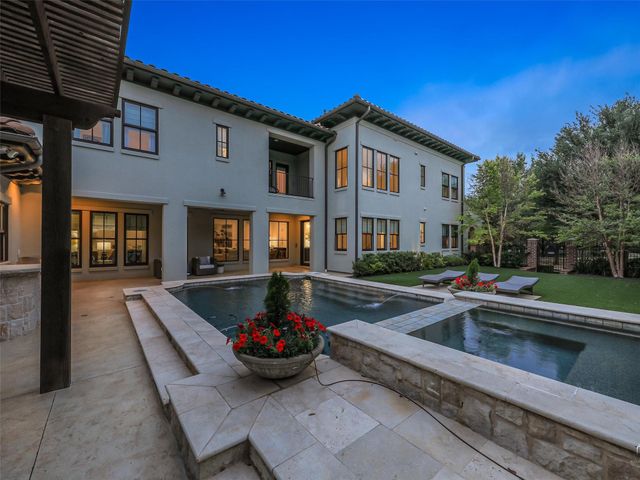 12384 Riverhill Rd — Newman Village