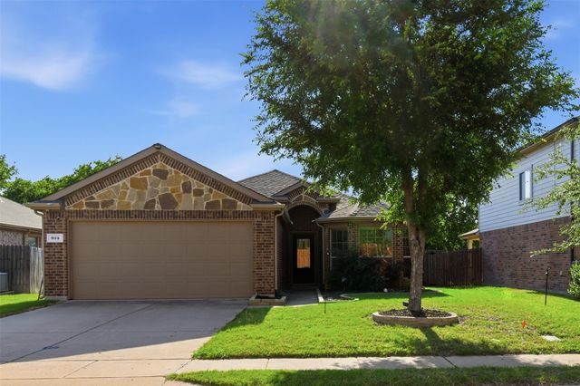 914 Cottonwood Trl — Oak Hollow Estates Ph 4