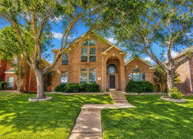 5840 Coral Ridge Ct — Lake Hill Village Ph 2