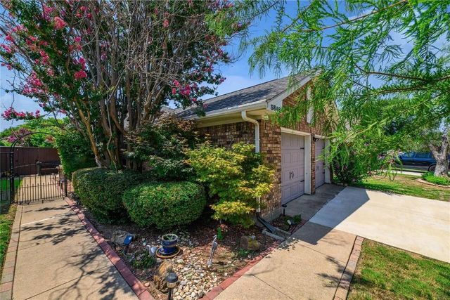 3848 Dalston Ln — Heatherwood Add Ph II