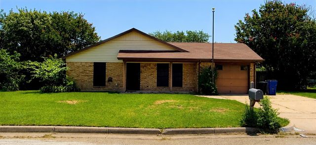 501 Post Oak Ln — Forest Ridge Estates