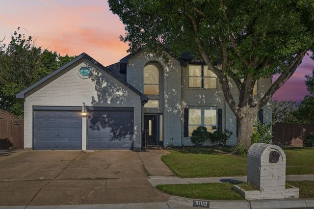 5100 Redwater Dr — Oakbrook Add