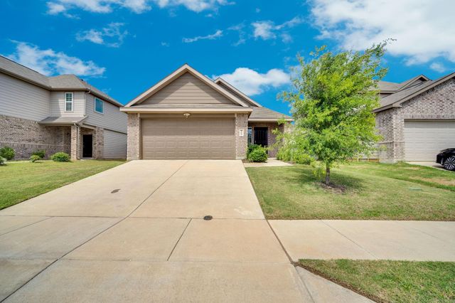 8304 White Pine Dr — Sycamore Lndg