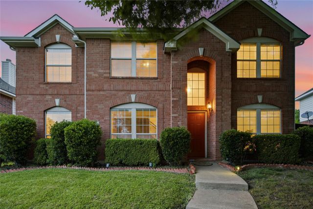 2453 Ravenhurst Dr — Knolls At Russell Creek Ph 4b