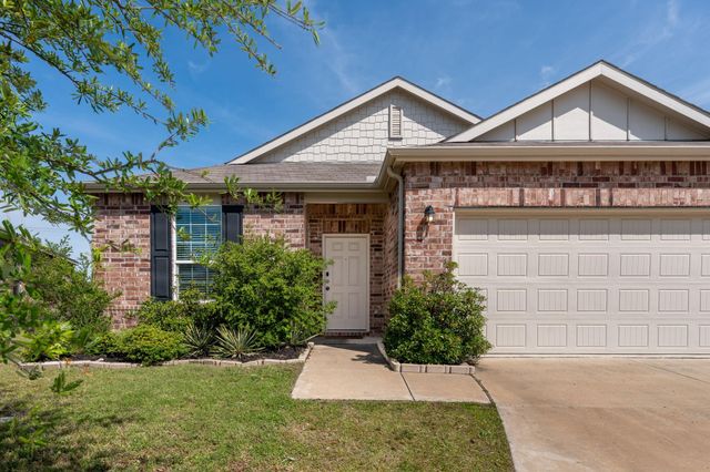 315 Citrus Dr — Woodcreek