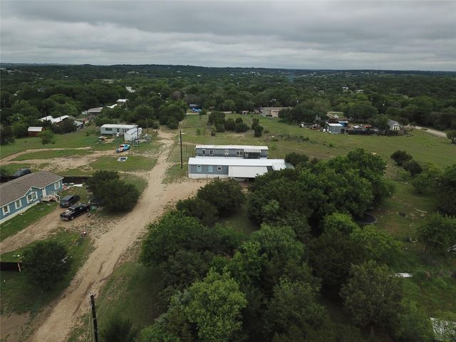 413 Lakeview Trl — Western Lake Estates
