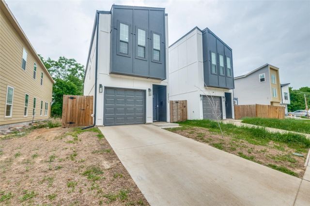 2325 Budd St — Lincoln Manor