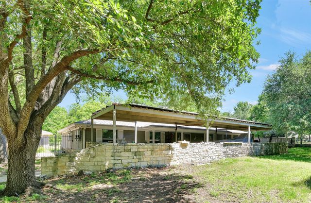 5313 Hidden Oaks Ln — Hidden Oaks Addition