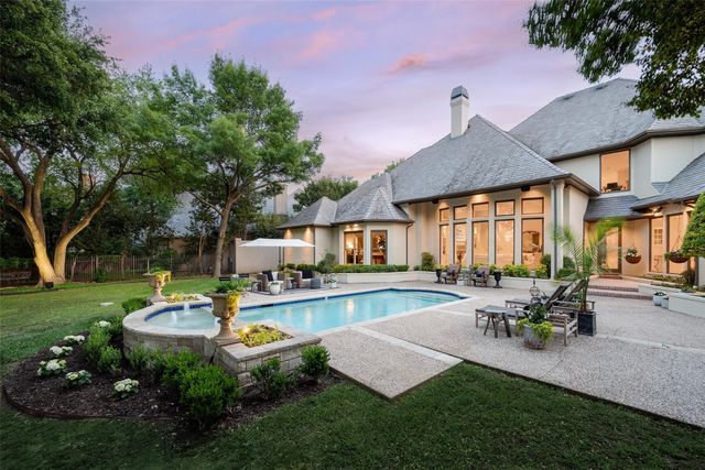 2 Manzano Cir — Estates 03
