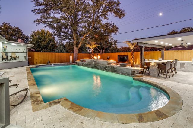 6566 Ridgeview Cir — Northwood Homes