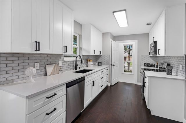4213 Midnight Dr — Shadow Run