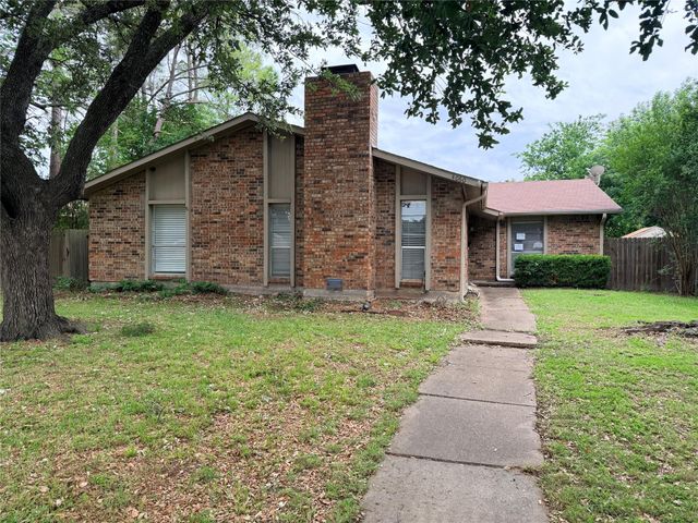 4060 Random Cir — Greenbrook Estates