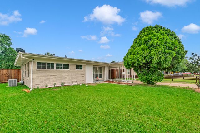 1614 Briarwood Ln — Jackson Terrace 02