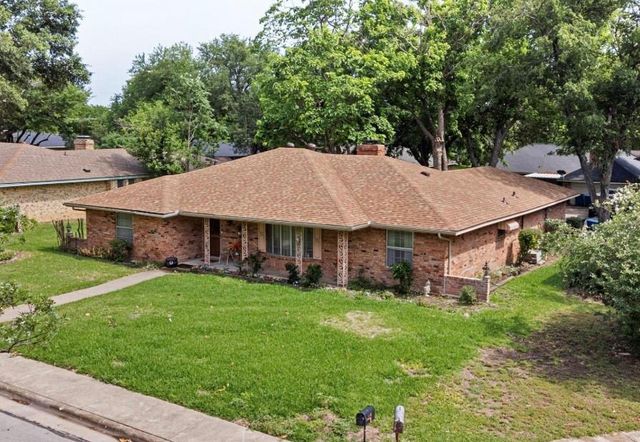 1209 Hanna Cir — Hampton Place Estates