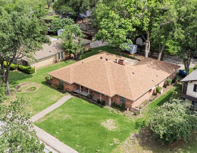 1209 Hanna Cir — Hampton Place Estates