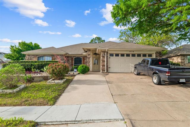 1514 Sayles Ave — Oakbrook Add