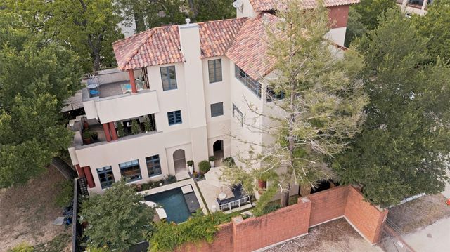 2203 Allen St — Simpson & Clark Add
