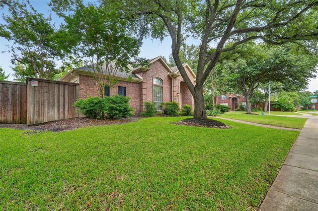 6864 Bushnell Dr — Wellington At Preston Meadows Ph III