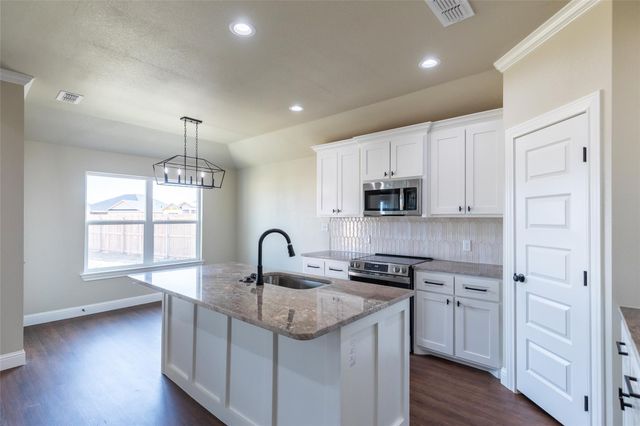 7626 Hudson Way — Carriage Hills