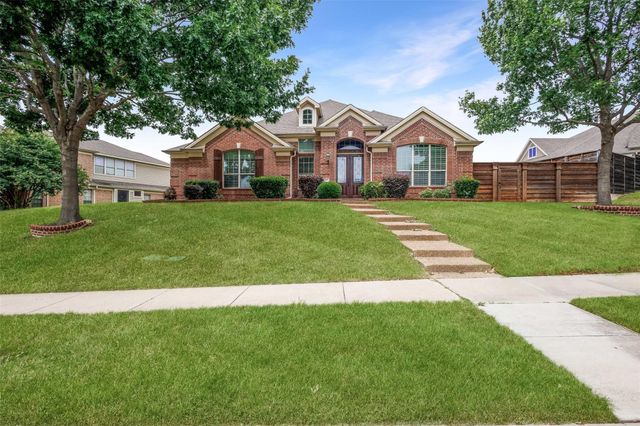 3001 Knightsbridge Ln — Kensington Gardens 02