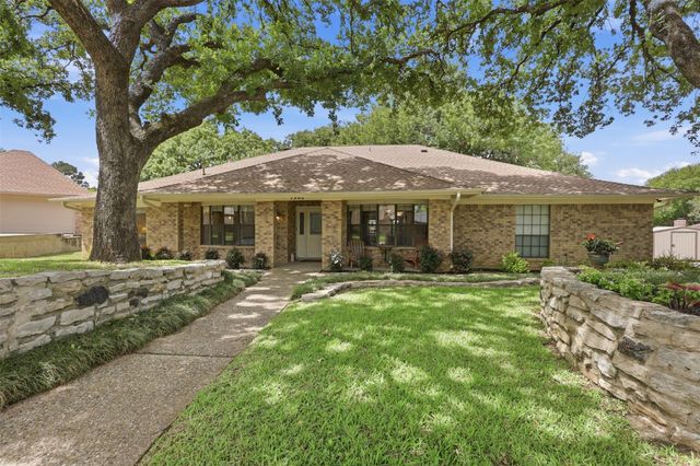 1902 Red Cypress Ct — Prestonwood Estates