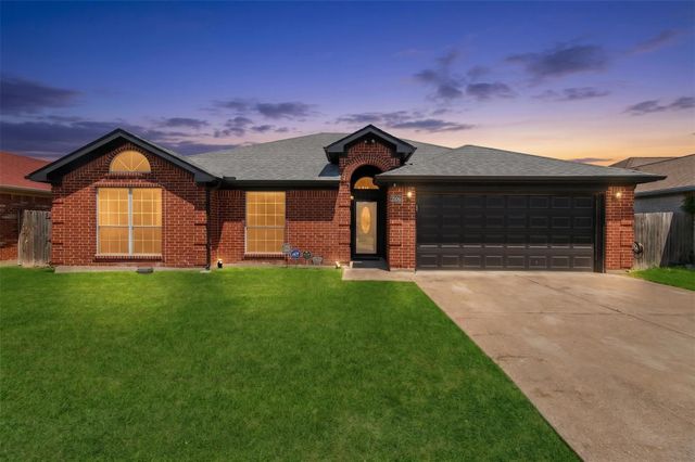 2106 Hickory Wood Trl — Harwood Meadows Add