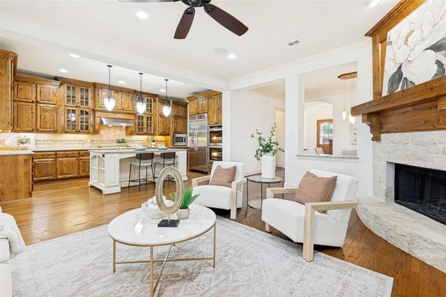 675 Brookstone Dr — Lakes of Las Colinas Ph 01