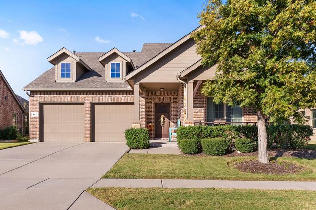 521 Butterfly Blvd — Hawk Ridge