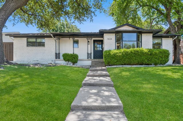 9028 Fringewood Dr — Eastwood 01