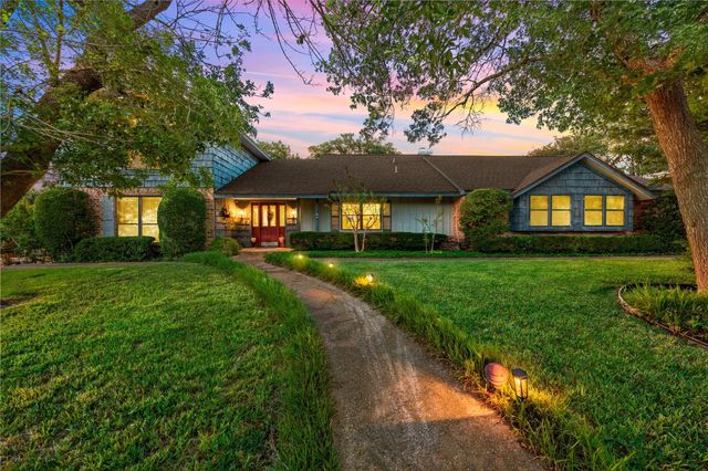 10011 Lost Oak Ridge Dr — White Oak Mountain