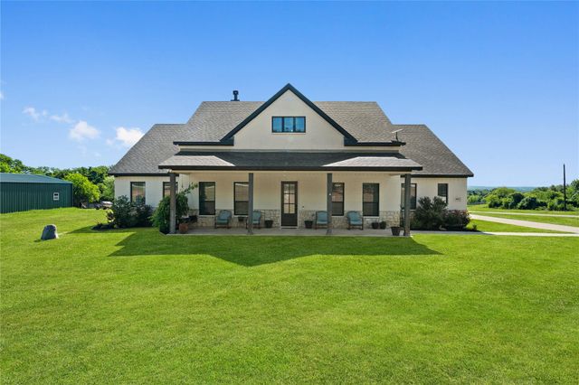 400 Adell Cir — LIBERTY MEADOWS