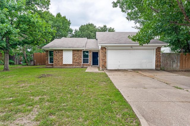 214 Valley Forge Ln — Colonial Estates