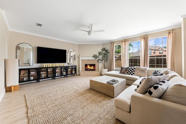 5501 Blazing Star Rd — Lake Hill Village Ph 1