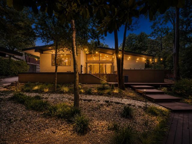 13321 Purple Sage Rd — Hillcrest Homes 02